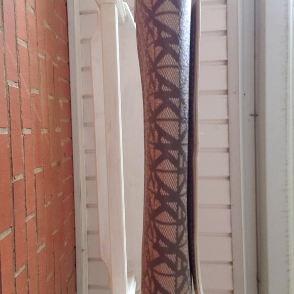 BNWT ANNE KLEIN wallet on a chain in chalk (OS) - Picture 4 of 9